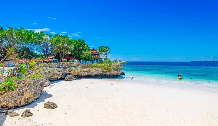 Wisata Pantai Pasir Putih Tanjung Bira di Sulawesi Selatan Yang