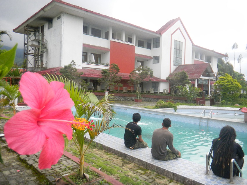 Hotel Kledung Pass