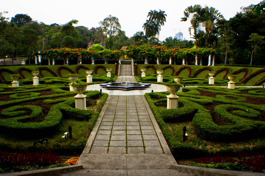 Lakes Garden - Indonesia Itu Indah - Pusat Informasi 